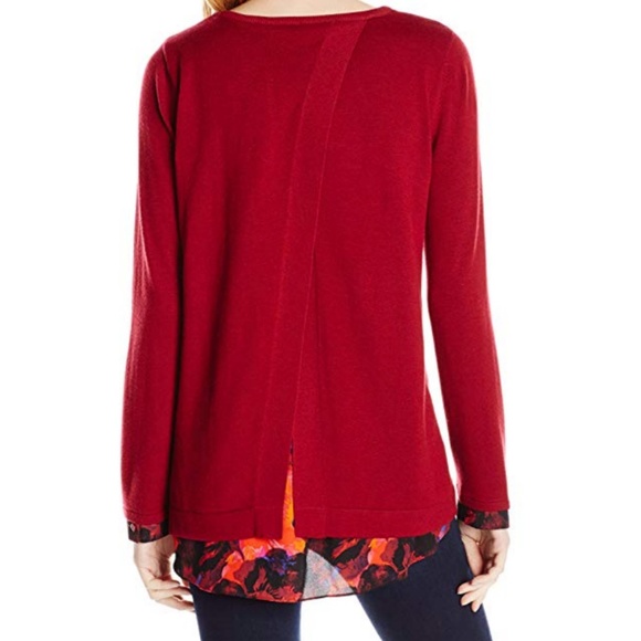 NYDJ Mixed Media Red V Neck Sweater NWT - Picture 3 of 7